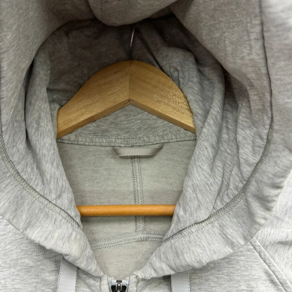 Lululemon‎ Scuba Full Zip Hoodie Women 8 Gray Long Sleeve Athletic Fleece